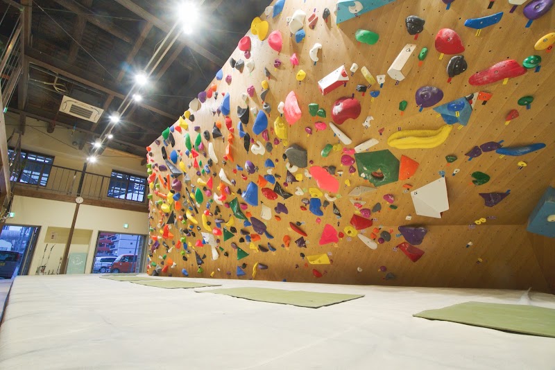 Knot Bouldering House（那古野）（名古屋）