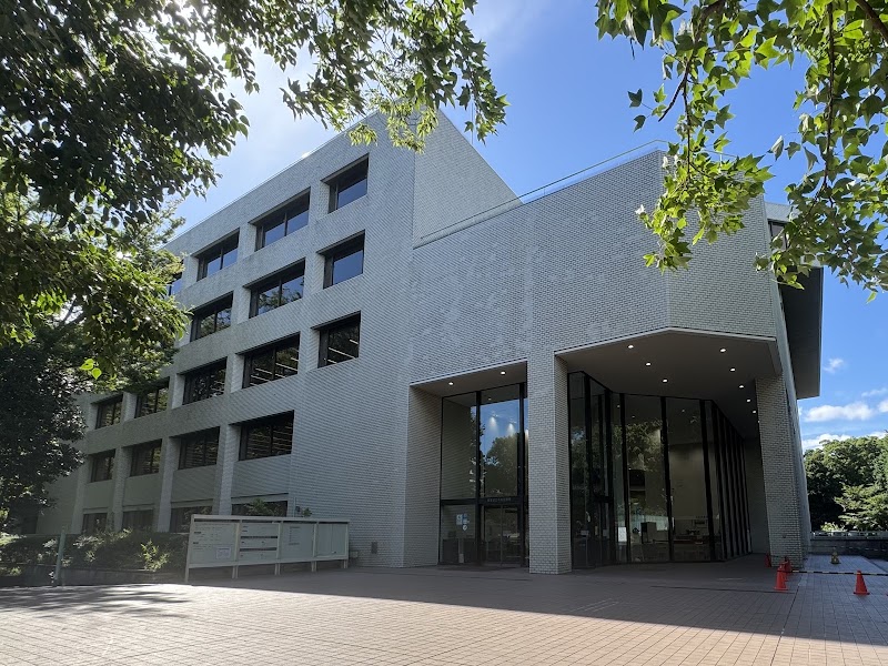 都立中央図書館（有栖川宮記念公園内）（東京）