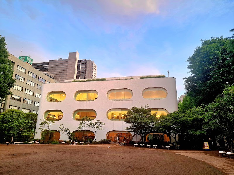 武蔵野プレイス（東京）