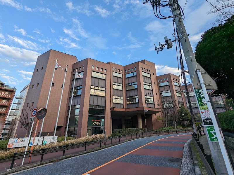 横浜市中央図書館(横浜)